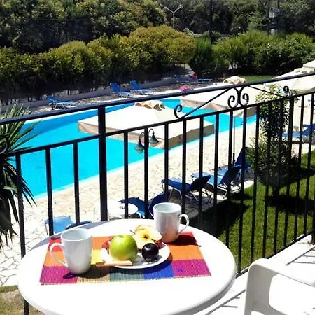 Lejlighedshotel Lola's 3 Dassia (Corfu)